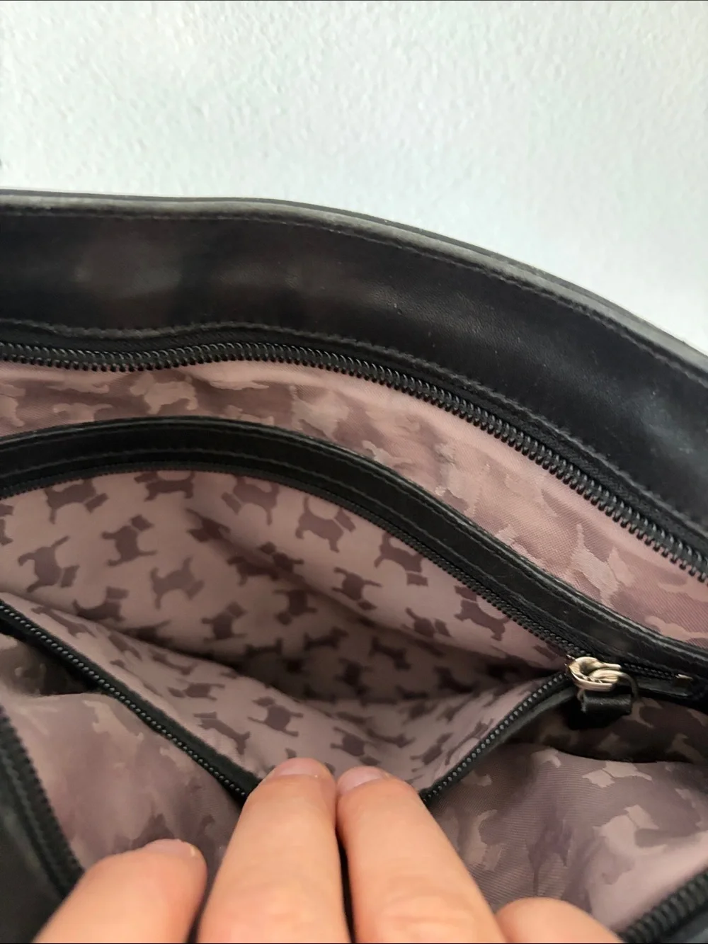 Radley London Classic Black Leather Crossbody Adjustable Shoulder Bag w/ Pocket